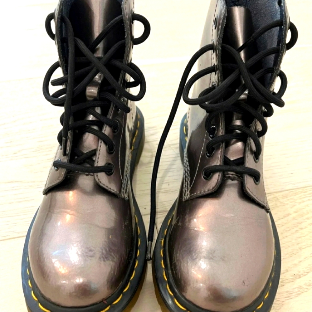 Dr. Martens Pewter Spectra Patent Leather Pascal